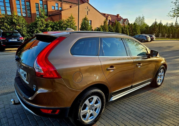 Volvo XC 60 cena 44700 przebieg: 257000, rok produkcji 2010 z Brodnica małe 667